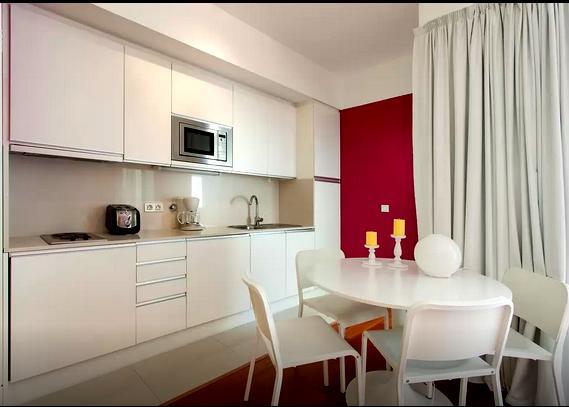 Your Home In Palacio Do Bairro Alto Lisbon Ruang foto